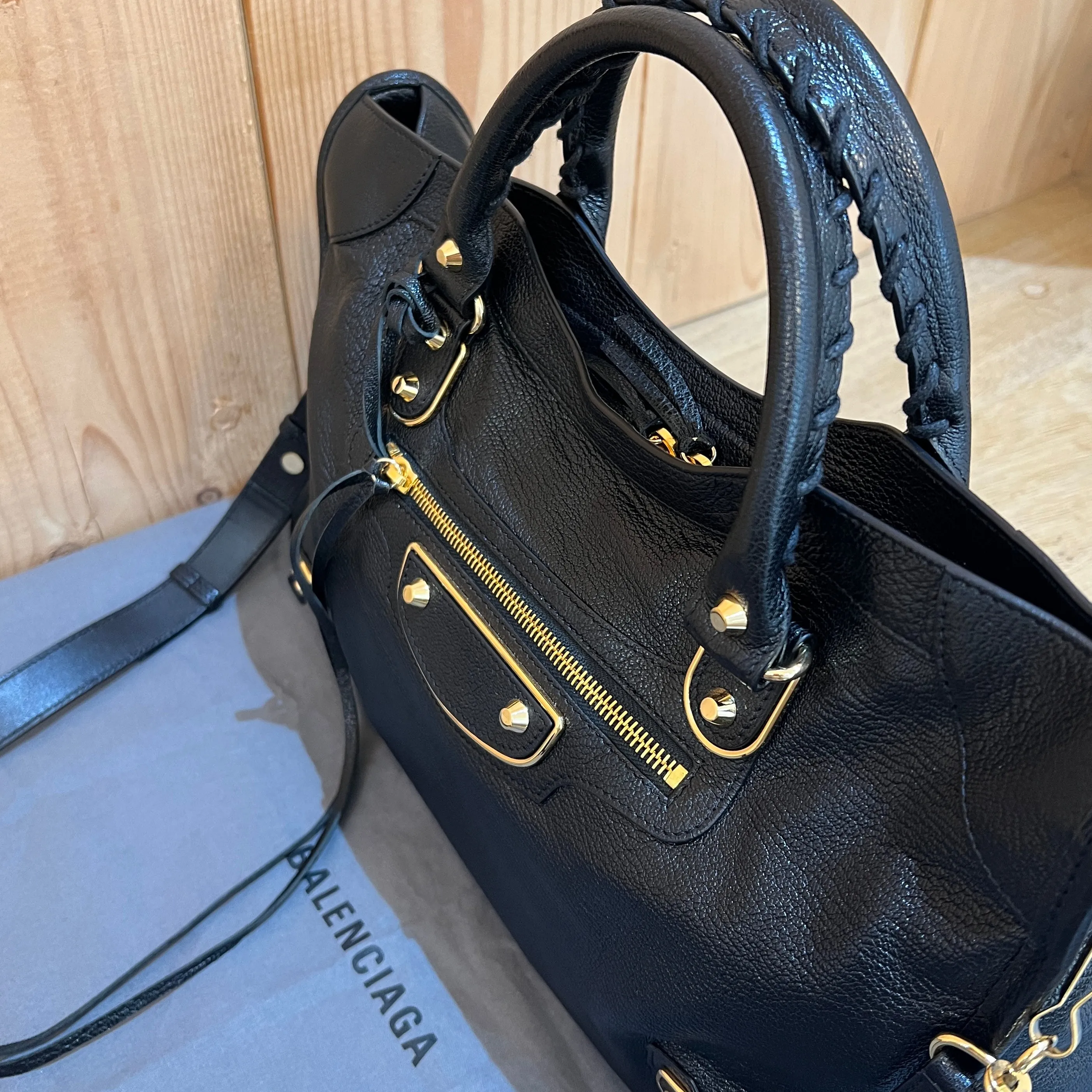 Balenciaga City