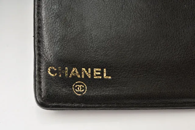 Chanel Caviar Skin Vintage Wallet Black