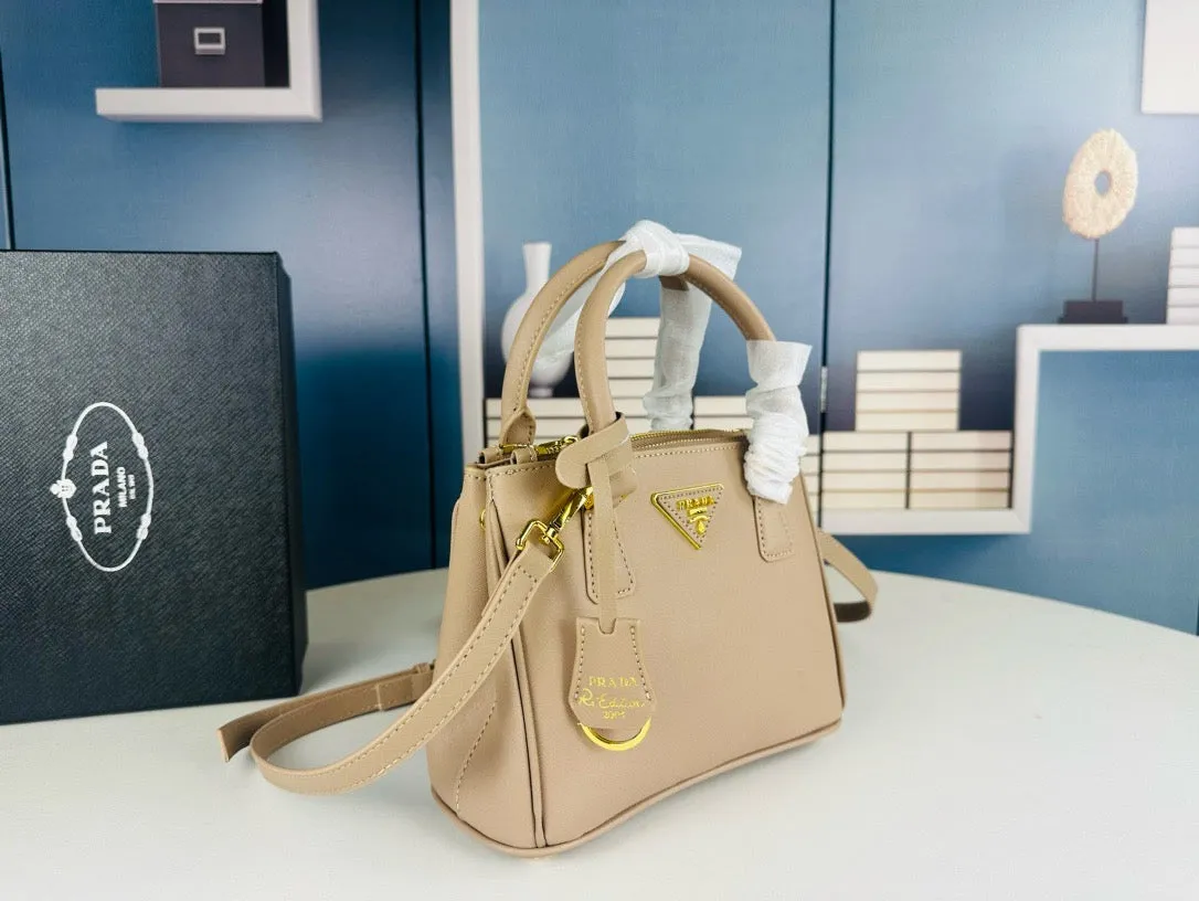 P Galleria small Saffiano patent leather bag