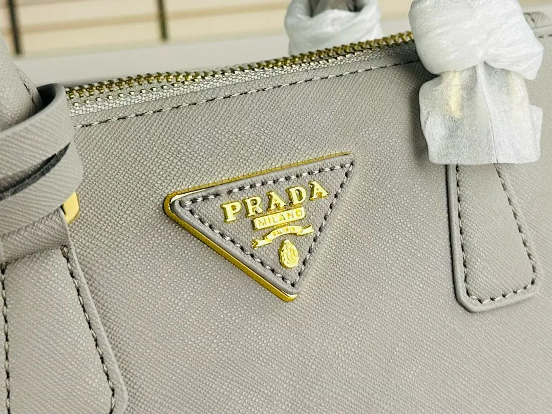 P Galleria small Saffiano patent leather bag