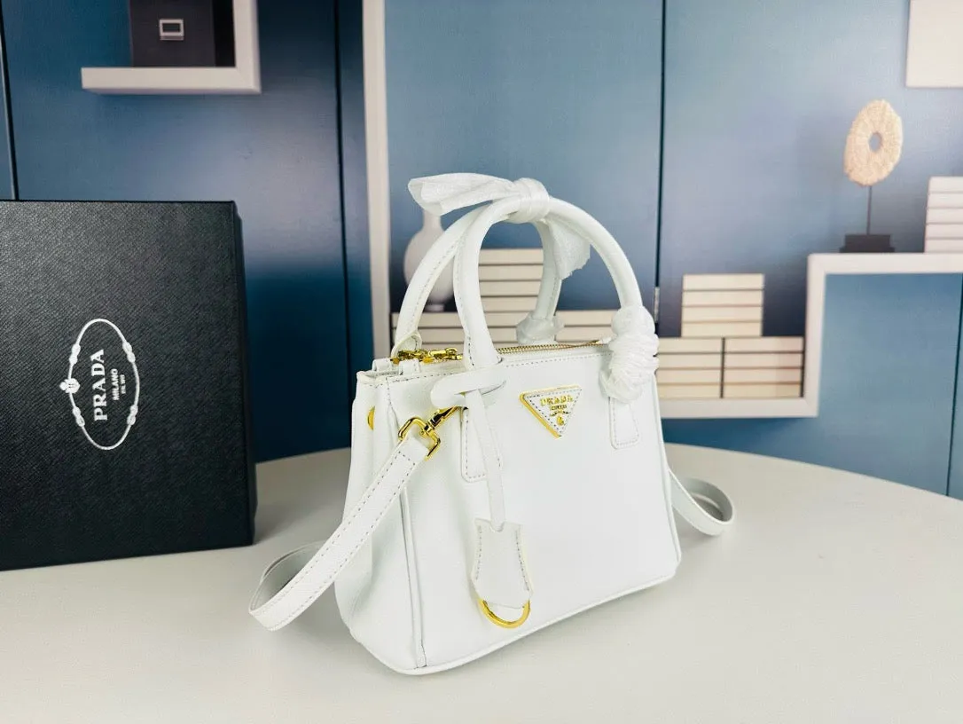 P Galleria small Saffiano patent leather bag