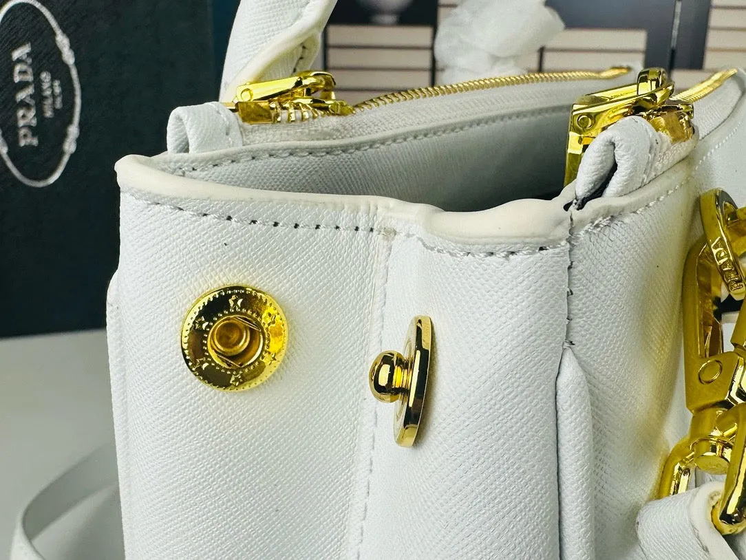 P Galleria small Saffiano patent leather bag