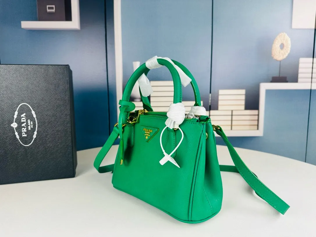 P Galleria small Saffiano patent leather bag