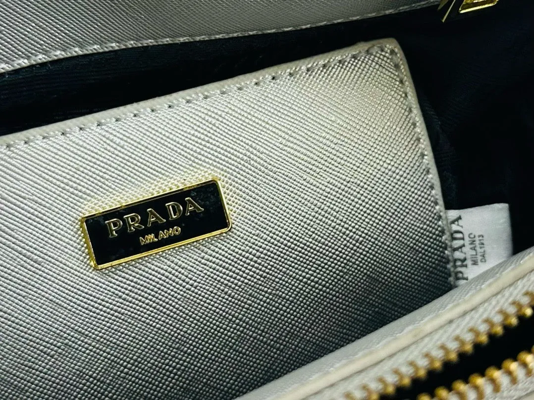P Galleria small Saffiano patent leather bag