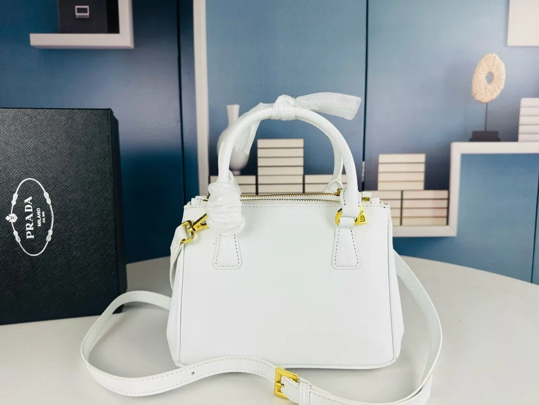 P Galleria small Saffiano patent leather bag