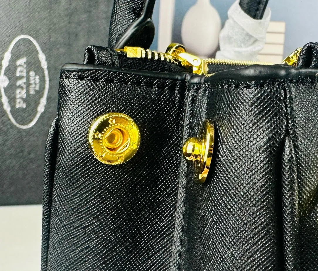 P Galleria small Saffiano patent leather bag