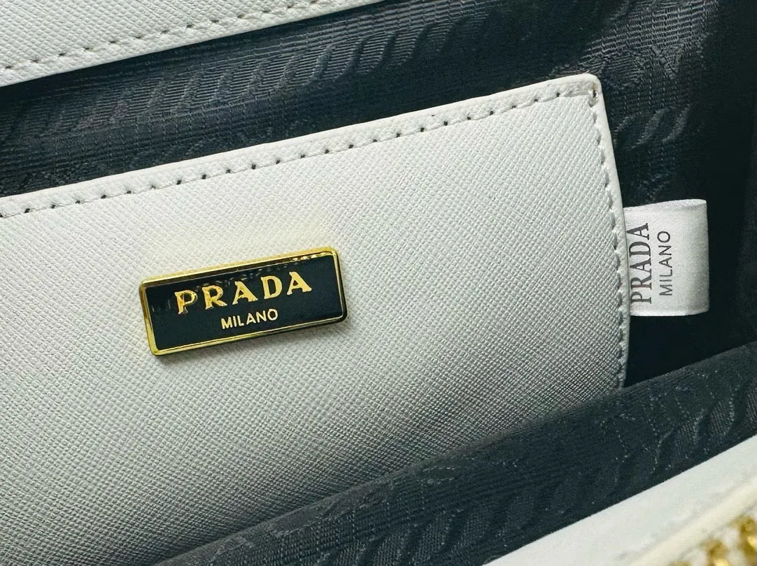 P Galleria small Saffiano patent leather bag