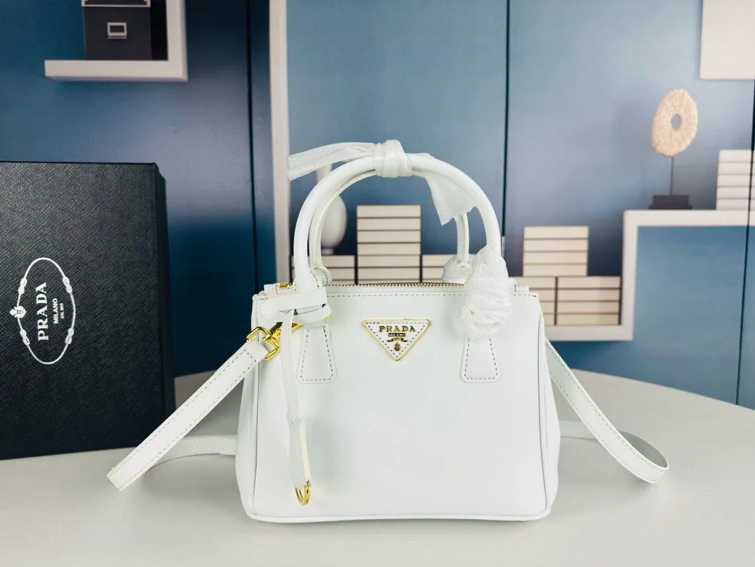 P Galleria small Saffiano patent leather bag