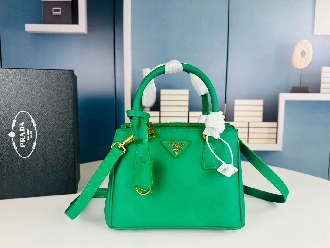 P Galleria small Saffiano patent leather bag