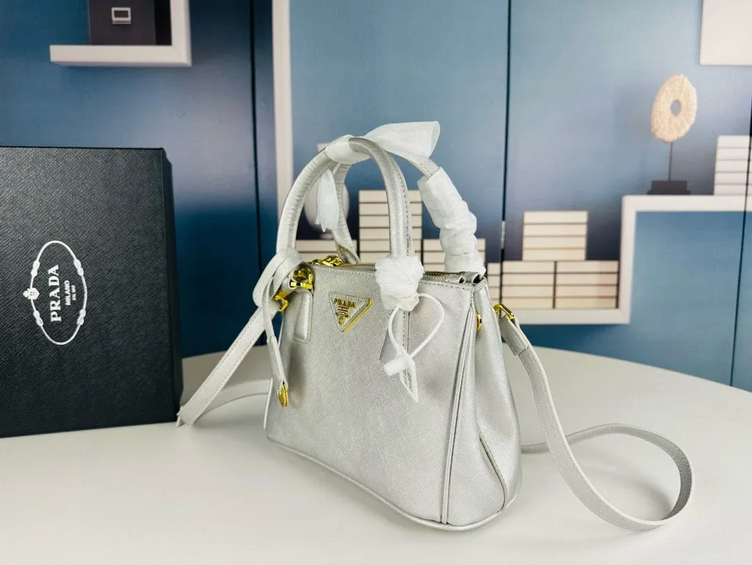 P Galleria small Saffiano patent leather bag