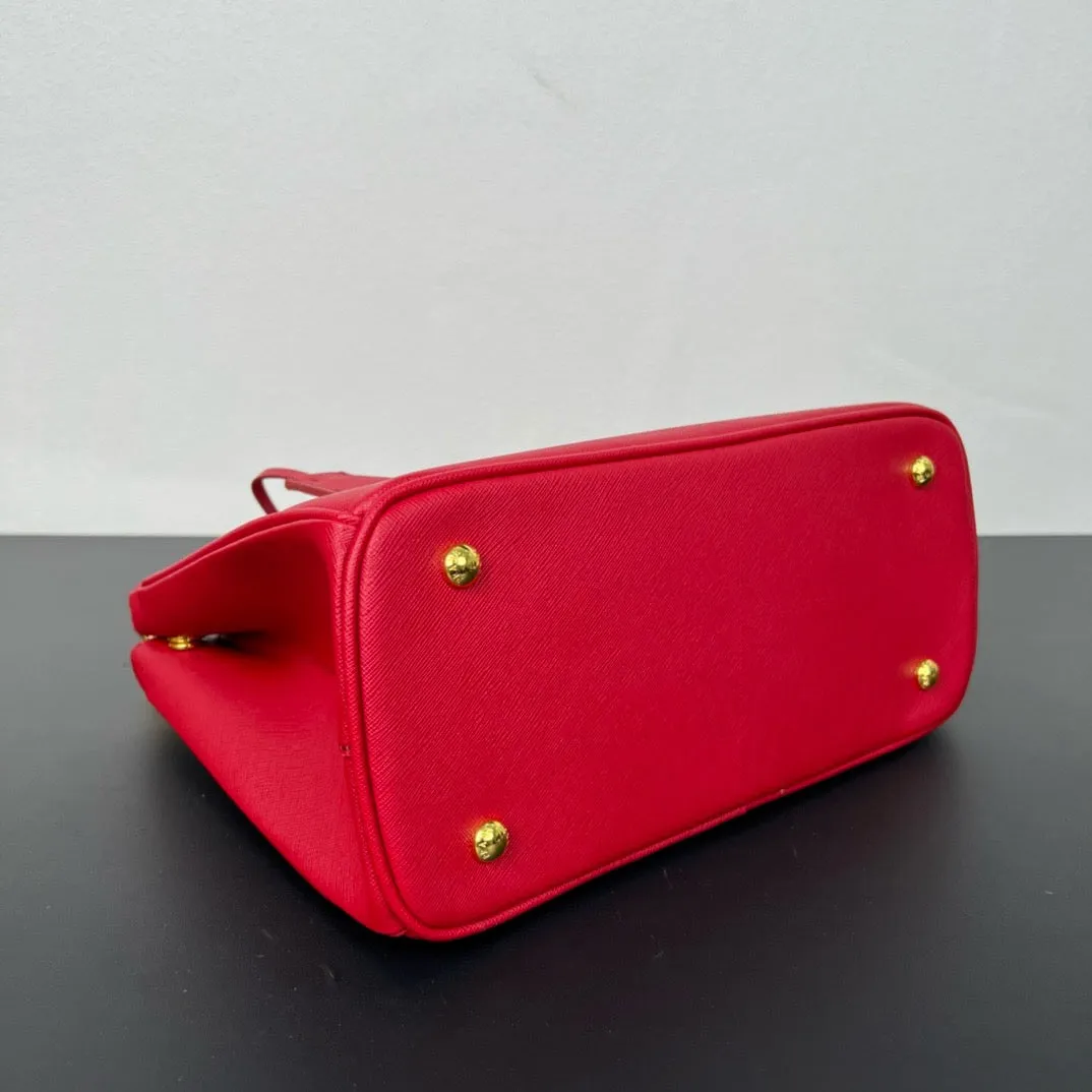 PD329 Large Prada Galleria Saffiano Leather Bag / HIGHEST QUALITY VERSION / 12.6x9.4x5.5inch