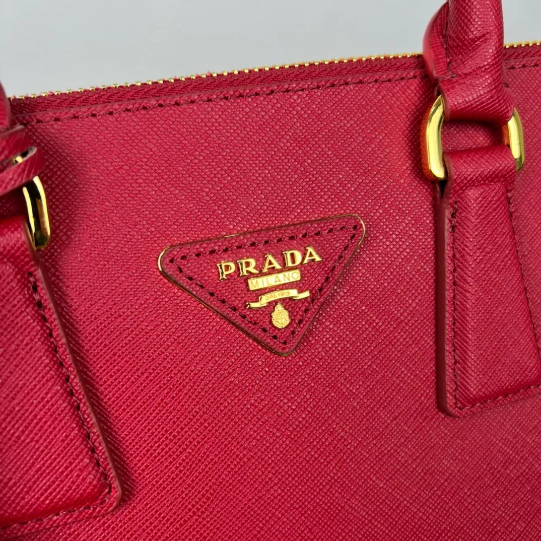 PD329 Large Prada Galleria Saffiano Leather Bag / HIGHEST QUALITY VERSION / 12.6x9.4x5.5inch